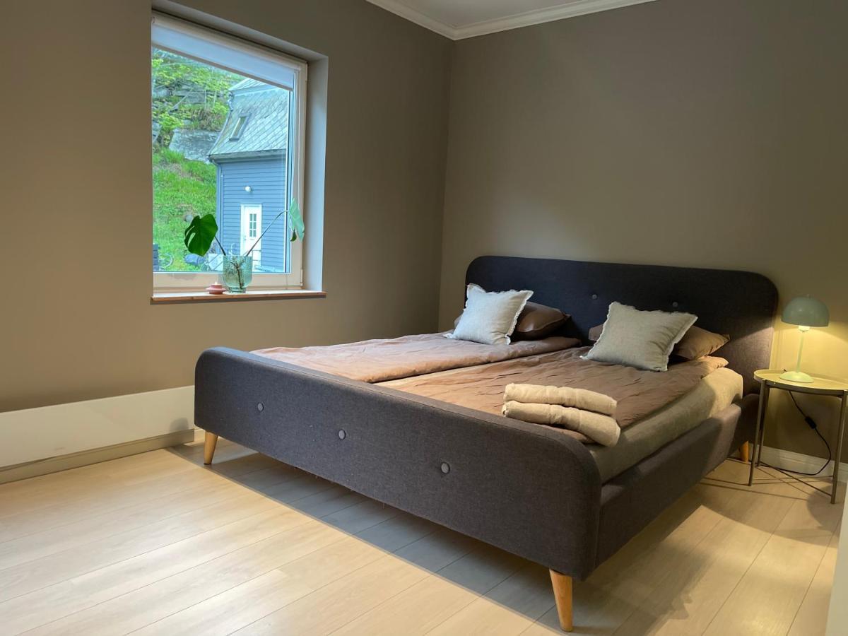 Charming Apartment In Alesund Center With Free Parking Екстер'єр фото